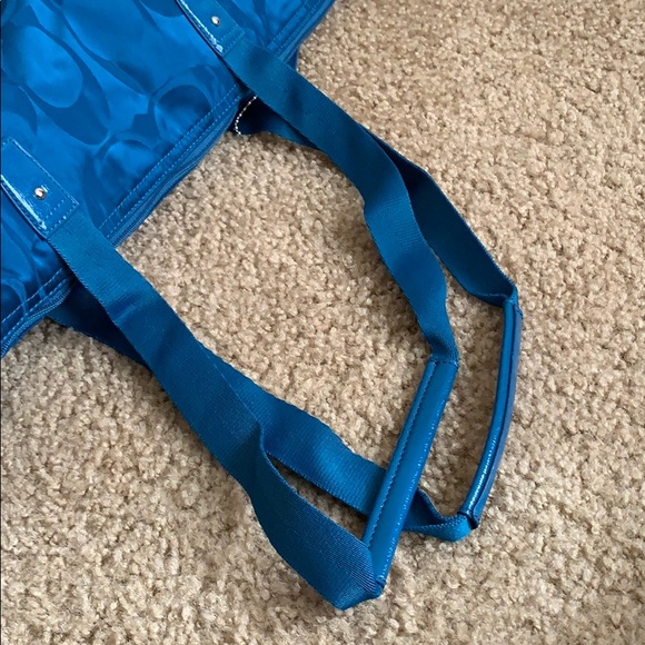 Coach - Picture 8 of 11